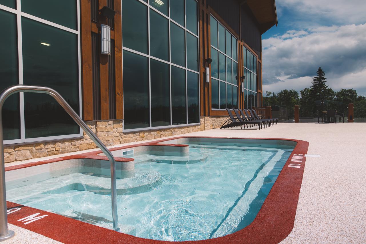 Elkhorn Resort, Spa, And Conference Centre Wasagaming Exterior foto